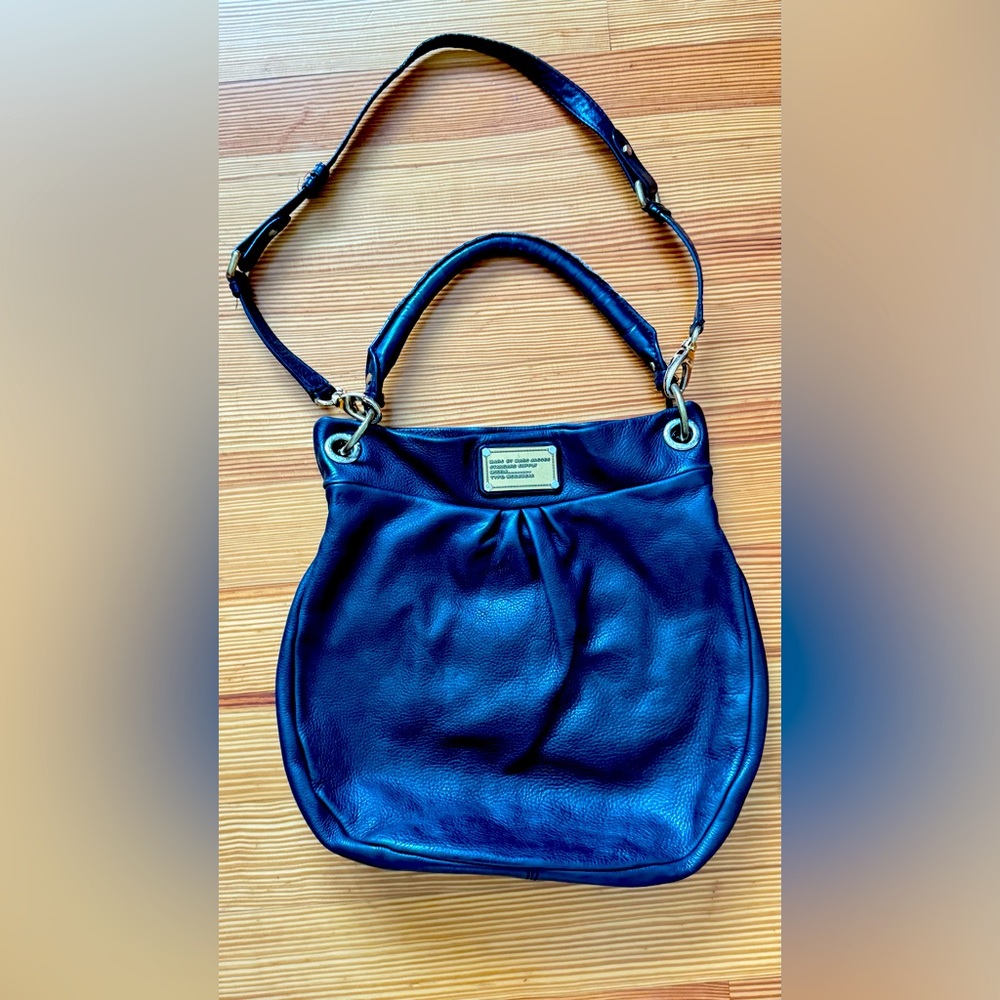 Black Leather Shoulder / cross body Marc Jacob’s bag